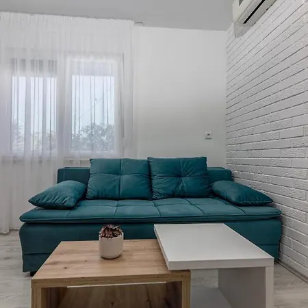 Semesterbostad House Eva & Ema Trogir